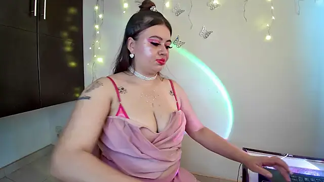 LadyNoor  online show from 26, 7, 2026