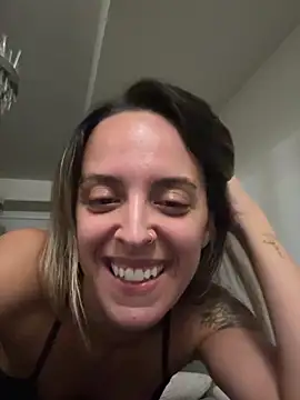 mellybearzzz online show from 22, 7, 2026