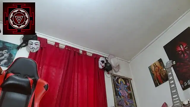 Amanda Valeska online show from 10, 11, 2025