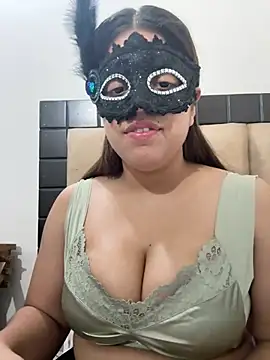 Snapshot of yourannie0 chatting on 23, 7, 2026 yourannie0 online show from 23, 7, 2026