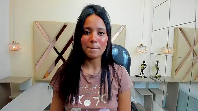 Ivonne Latina online show from 23, 7, 2026