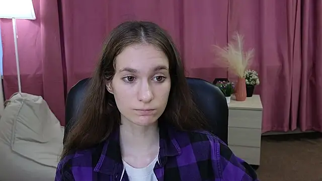MuoiSlattery online show from 24, 7, 2026