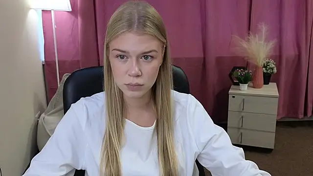 CarmeliaVito online show from 28, 7, 2026