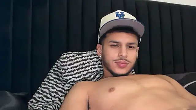 Snapshot of handsome_dick_swanger chatting on 24, 7, 2026 handsome dick swanger online show from 24, 7, 2026