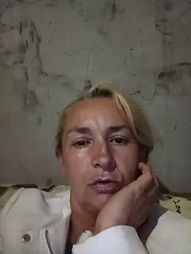 Snapshot of Bliss4532 chatting on 24, 7, 2026 Bliss4532 online show from 24, 7, 2026
