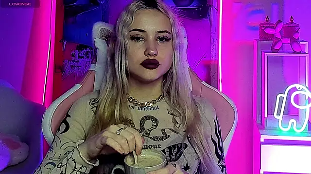 LaslyAngel online show from 29, 7, 2026