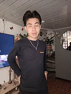 Nicolas moon online show from 6, 8, 2026