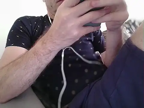 Snapshot of trebor600 chatting on 25, 10, 2025 trebor600 online show from 25, 10, 2025