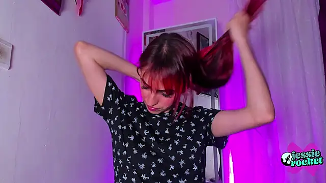 jessierocketx online show from 2, 12, 2025