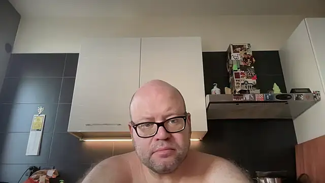 Snapshot of theitalianbear chatting on 27, 6, 2026 theitalianbear online show from 27, 6, 2026
