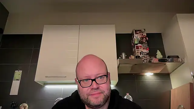 theitalianbear online show from 2, 4, 2026