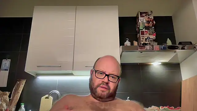 Snapshot of theitalianbear chatting on 16, 7, 2026 theitalianbear online show from 16, 7, 2026