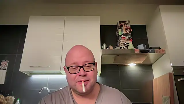theitalianbear online show from 15, 3, 2025