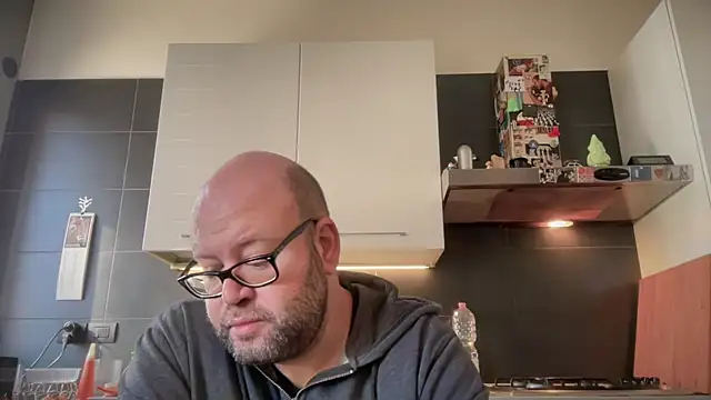 theitalianbear online show from 5, 11, 2025