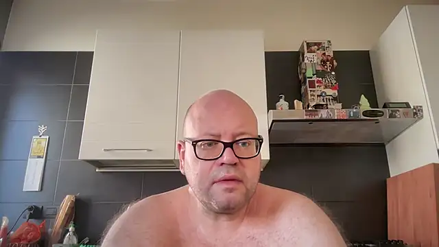 Snapshot of theitalianbear chatting on 23, 6, 2026 theitalianbear online show from 23, 6, 2026