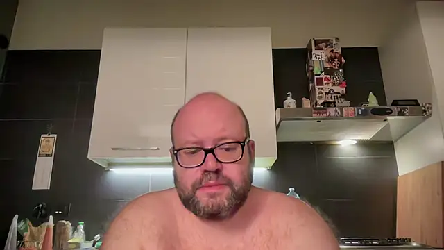 Snapshot of theitalianbear chatting on 21, 6, 2026 theitalianbear online show from 21, 6, 2026