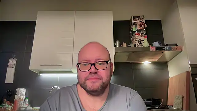 theitalianbear online show from 21, 2, 2025