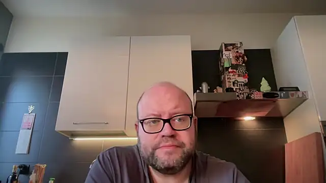 theitalianbear online show from 10, 2, 2026