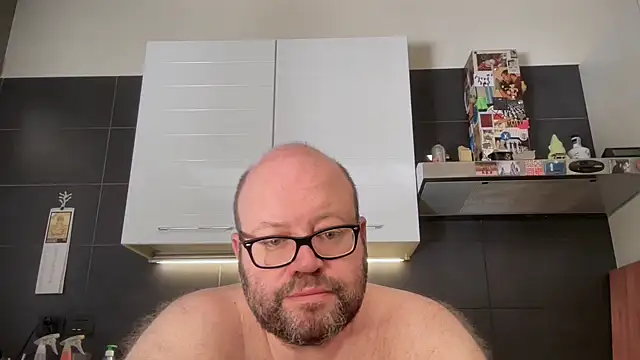Snapshot of theitalianbear chatting on 15, 6, 2026 theitalianbear online show from 15, 6, 2026