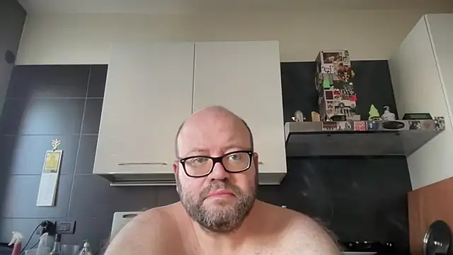 Snapshot of theitalianbear chatting on 13, 6, 2026 theitalianbear online show from 13, 6, 2026