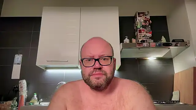 Snapshot of theitalianbear chatting on 12, 7, 2026 theitalianbear online show from 12, 7, 2026