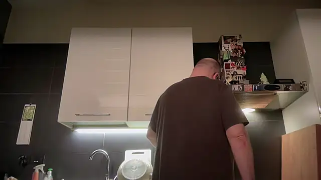 theitalianbear online show from 4, 5, 2026