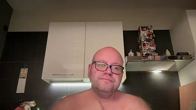 Snapshot of theitalianbear chatting on 25, 6, 2026 theitalianbear online show from 25, 6, 2026