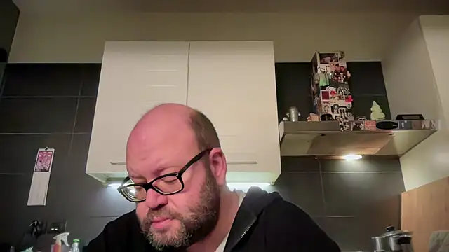 theitalianbear online show from 23, 4, 2026