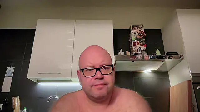 Snapshot of theitalianbear chatting on 22, 7, 2026 theitalianbear online show from 22, 7, 2026