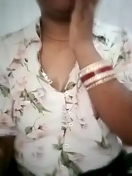 Avni Yadav 001 online show from 28, 7, 2026