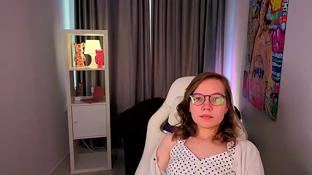 LiaBroock online show from 25, 7, 2026