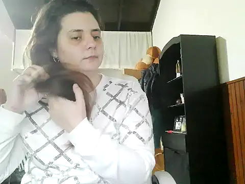 Mikii  online show from 27, 7, 2026