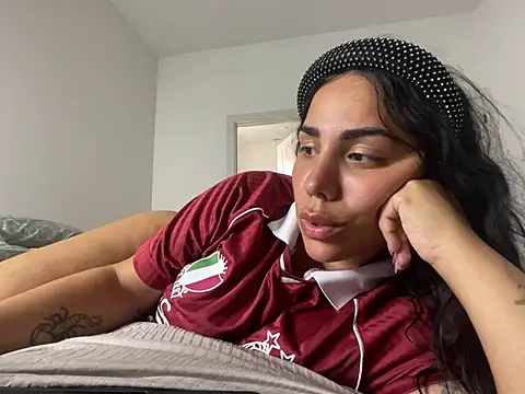 BellaValenis online show from 26, 7, 2026
