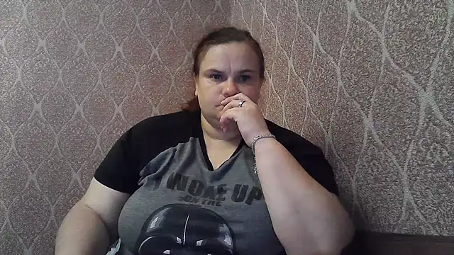 DollyGersonnn online show from 27, 7, 2026