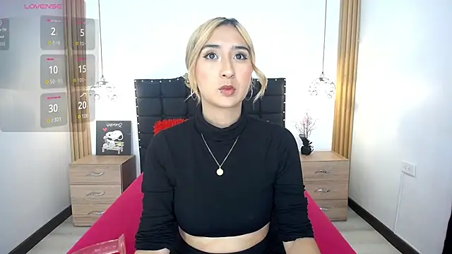 ISABELLA HAYES  online show from 29, 7, 2026
