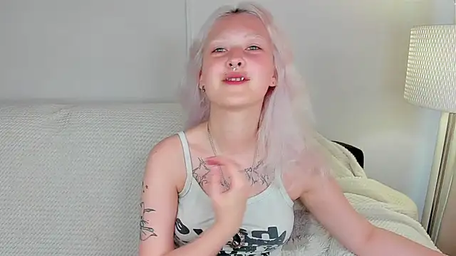 Snapshot of Muffin_Mia chatting on 31, 7, 2026 Muffin Mia online show from 31, 7, 2026