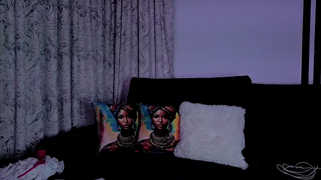 Snapshot of SiennaLove888 chatting on 5, 8, 2026 SiennaLove888 online show from 5, 8, 2026