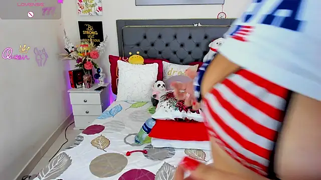 Snapshot of sticksex_candy chatting on 4, 7, 2026 sticksex candy online show from 4, 7, 2026