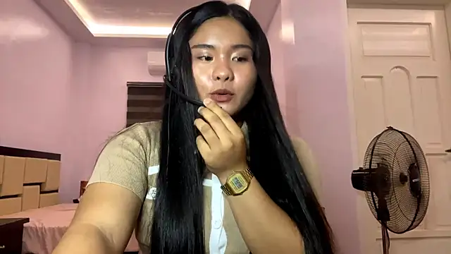 Snapshot of EllieLudolph chatting on 1, 8, 2026 EllieLudolph online show from 1, 8, 2026