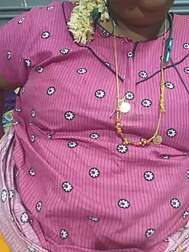 Snapshot of tamilkaviya143 chatting on 3, 8, 2026 tamilkaviya143 online show from 3, 8, 2026