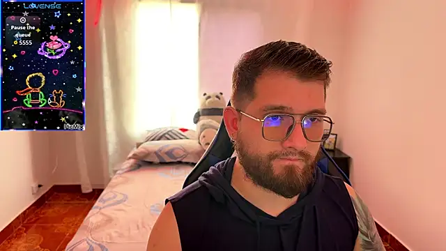 Axelsterling  online show from 3, 8, 2026