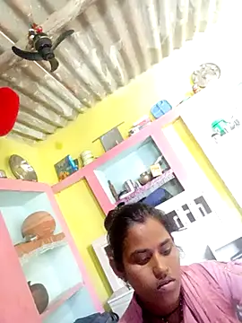 Snapshot of Miss_rohni23 chatting on 8, 8, 2026 Miss rohni23 online show from 8, 8, 2026