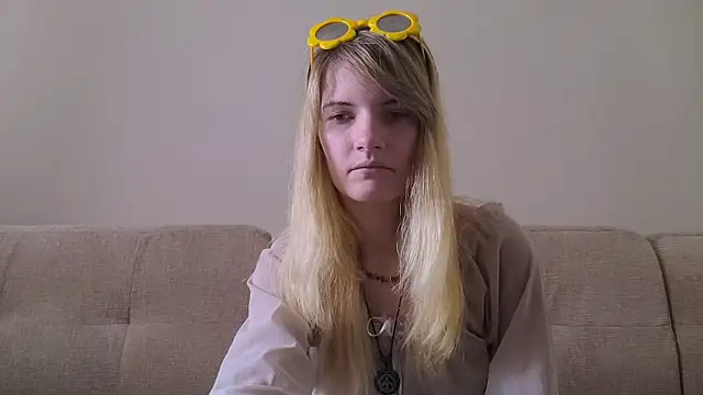 Snapshot of MaricruzBassano chatting on 6, 8, 2026 MaricruzBassano online show from 6, 8, 2026