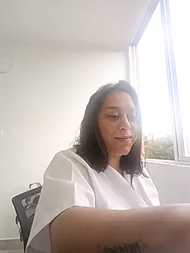 Snapshot of Queen-yessi12 chatting on 3, 8, 2026 Queen-yessi12 online show from 3, 8, 2026