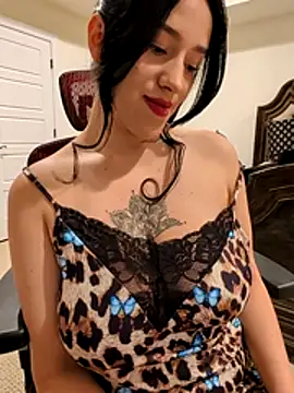Snapshot of LyannaGardner chatting on 2, 8, 2026 LyannaGardner online show from 2, 8, 2026