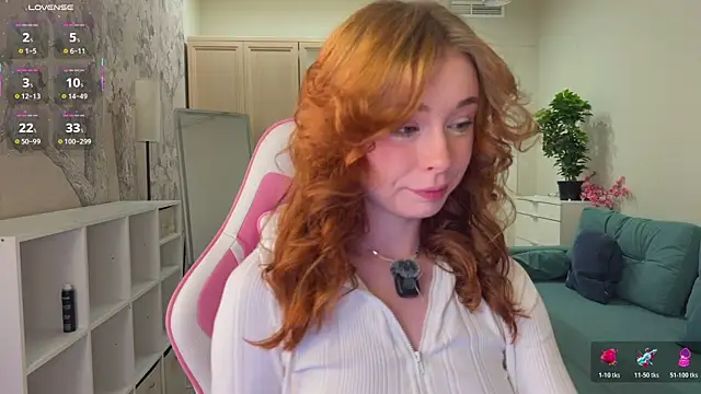 Snapshot of Eva_RedQueen chatting on 2, 8, 2026 Eva RedQueen online show from 2, 8, 2026