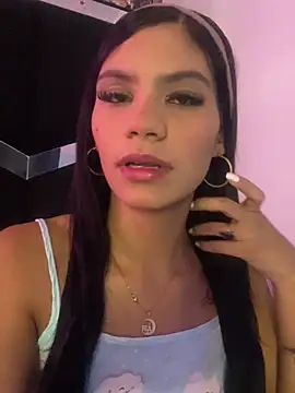 Snapshot of queen_ebonyxx chatting on 6, 8, 2026 queen ebonyxx online show from 6, 8, 2026