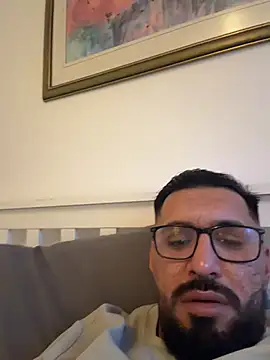 Snapshot of flupu1 chatting on 2, 8, 2026 flupu1 online show from 2, 8, 2026