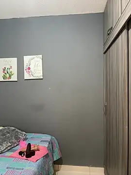 Valentina Herrerax online show from 5, 8, 2026