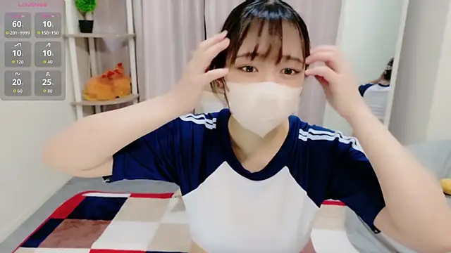 Snapshot of moeka- chatting on 7, 8, 2026 moeka- online show from 7, 8, 2026